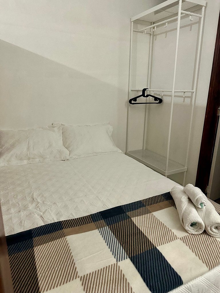 Cómodo en zona residencial a 1m de Av. el poblado